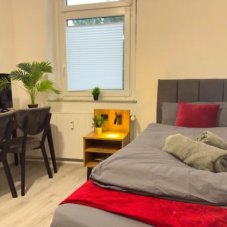 Serviceroom24 - 1 In Wlan - Smart-tv - 24-7 Check-in Und Kueche 아파트 오버하우젠
