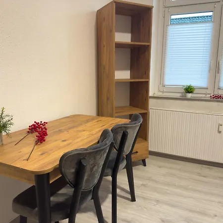 아파트 Serviceroom24 - 1 In Wlan - Smart-tv - 24-7 Check-in Und Kueche *