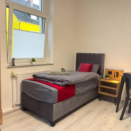Serviceroom24 - 1 In Wlan - Smart-tv - 24-7 Check-in Und Kueche 아파트 오버하우젠
