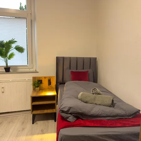 아파트 Serviceroom24 - 1 In Wlan - Smart-tv - 24-7 Check-in Und Kueche *