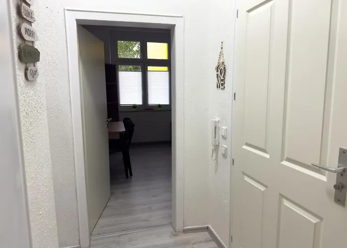 Serviceroom24 - 1 In Wlan - Smart-tv - 24-7 Check-in Und Kueche * 奥伯豪森